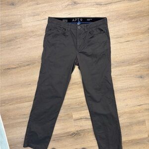 Men’s apartment nine pants